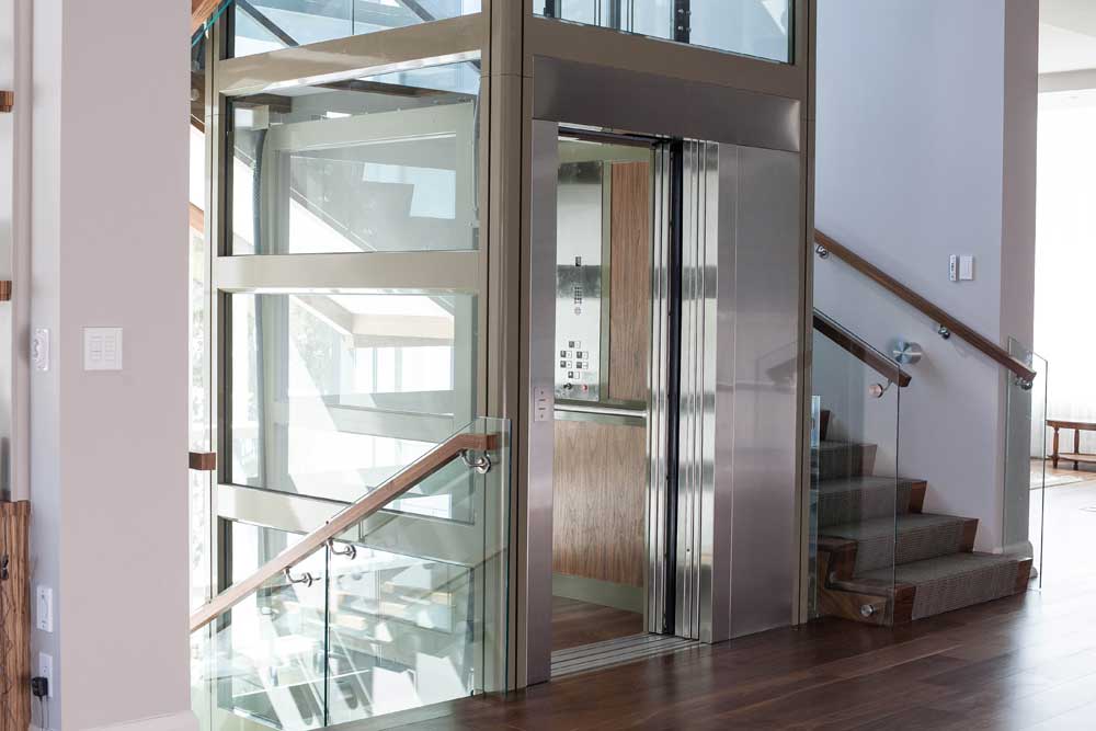 Garaventa elevator with stainless steel