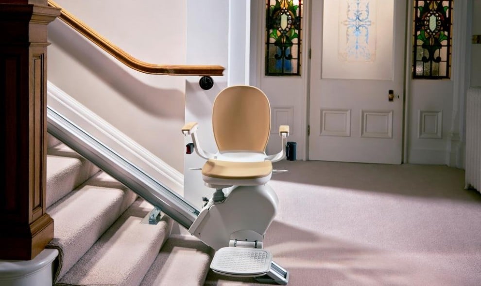 Acorn Straight Stair Chair 130 bottom of stairs