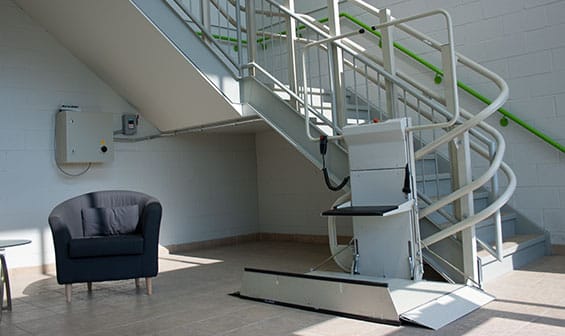 Commercial Inclined wheelchair lift