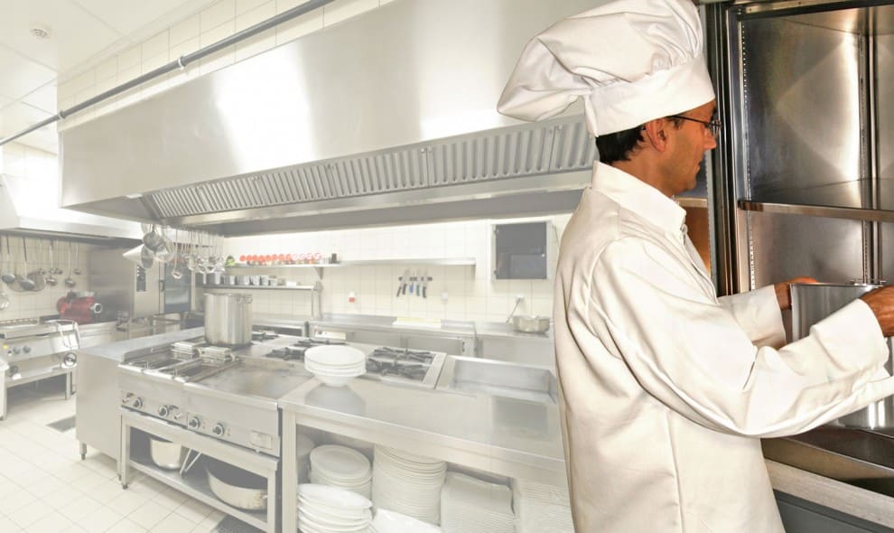 dumbwaiters for industrial kitchens